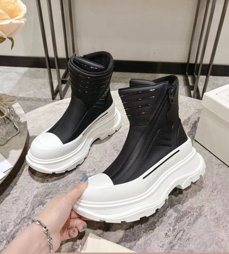 M*Q*en boots